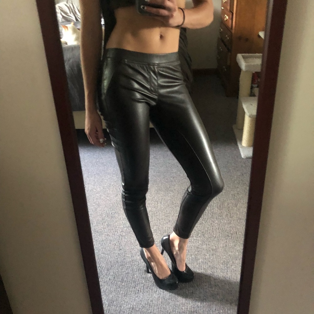 Abercrombie and Fitch ‘Leather’ Leggings Size:Small